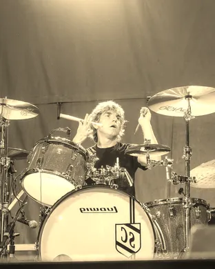 Live concert by Reverend Horton Heat